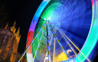 buntes drehendes Riesenrad